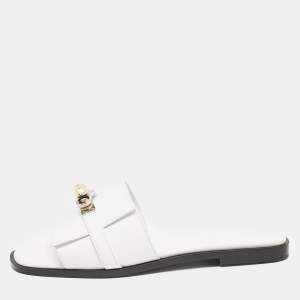 مملوكة مسبقًا Hermes White Leather Giulia Flat Slides Size 37