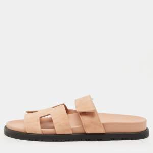 مملوكة مسبقًا Hermes Chypre Size 36 Beige Suede Flat Sandals