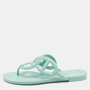 مملوكة مسبقًا Hermes Green Rubber Egerie Thong Flats Size 38