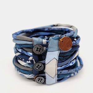 مملوكة مسبقًا Hermes Petit H Blue Silk Button Bracelet