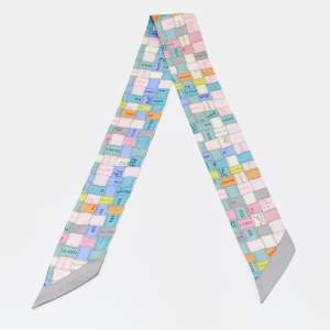 Pre Owned Hermès Multicolor Bolduc Au Carre Silk Twilly