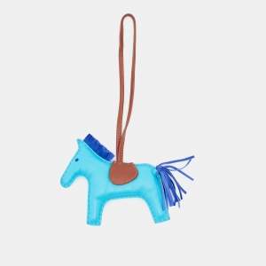 Pre Owned Hermès Bleu Aztec/Bleu Electric/Fauve Milo Lambskin GriGri Rodeo Bag Charm MM