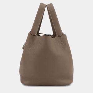 مملوكة مسبقًا Hermes Picotin Lock 26  Taurillon Clemence Etoupe Leather Handbag 