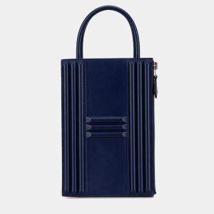 مملوكة مسبقًا Hermes Blue Tadelakt Kelly Cadena Handbag