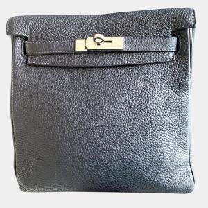 مملوكة مسبقًا Hermes Kelly Ado Backpack Deep Blue with Palladium Hardware