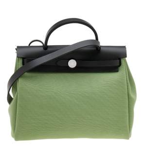 مملوكة مسبقًا Hermes Vert Criquet/Kaki Canvas and Leather Herbag Zip 31 Bag