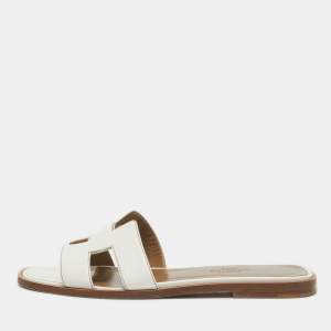 Pre Owned Hermes White Leather Oran Flat Slides Size 35.5