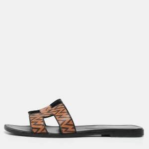 Pre Owned Hermès Black/Brown Printed Leather Oran Flat Slides Size 41