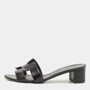 مملوكة مسبقًا Hermes Black Patent Leather Oasis Slide Sandals Size 36.5