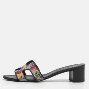 مملوكة مسبقًا Hermes Oasis Size 38 Black Leather Slide Sandals