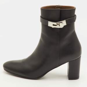 Pre Owned Hermes Saint Germain Size 38.5 Black Leather Ankle Length Boots