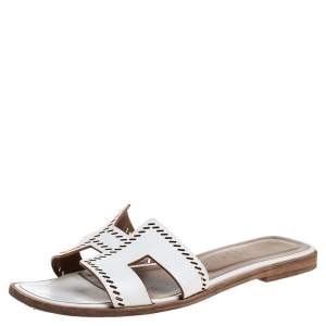 Pre Owned Hermes White Leather Oran Flat Slides Size 39