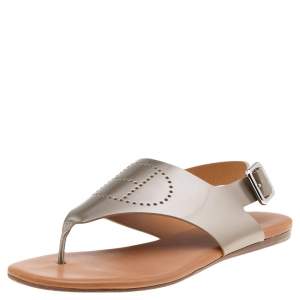Hermes Grey Logo Patent Leather Thong Sandals Size 37.5 