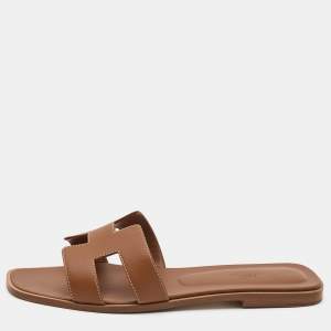مملوكة مسبقًا Hermes Brown Leather Oran Flat Slides Size 41