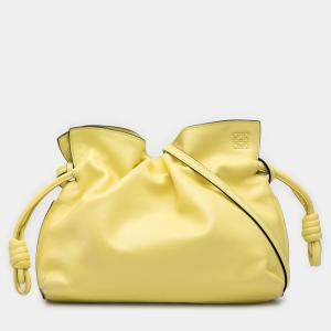 مملوكة مسبقًا Loewe Yellow Medium Nappa Flamenco Knot Clutch