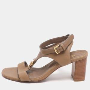 مملوكة مسبقًا Loro Piana Size 37 Brown Leather Ankle Strap Sandals
