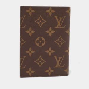 Louis Vuitton Monogram Canvas Passport Cover