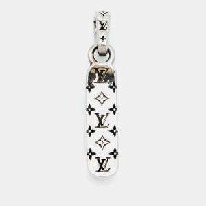Pre Owned Louis Vuitton LV Skateboard Silver Tone Metal Charm