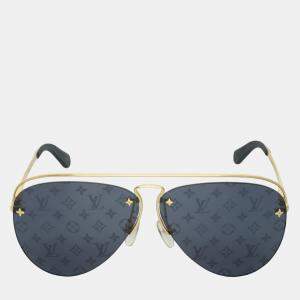 مملوكة مسبقًا Louis Vuitton Pilot Light Sunglasses