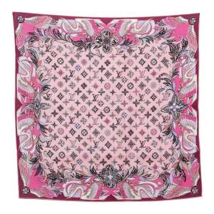 مملوكة مسبقًا Louis Vuitton Pink Innocence Silk Square Scarf