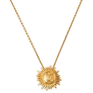 مملوكة مسبقًا Louis Vuitton Place Vendome Gold Tone Pendant Necklace
