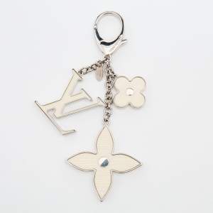 Pre Owned Louis Vuitton Silver Tone Grained Resin Fleur d'Epi Bag Charm