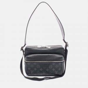 Pre Owned Louis Vuitton Outdoor Messenger PM Black Taïgalama Canvas Shoulder Bag