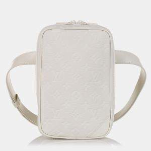 مملوكة مسبقًا Louis Vuitton White Monogram Taurillon Utility Side 