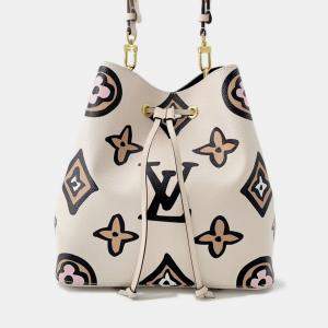 Pre Owned Louis Vuitton NeoNoe Wild at Heart Monogram Giant Handbag