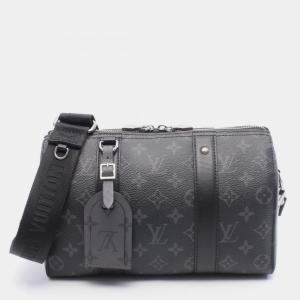 مملوكة مسبقًا Louis Vuitton Pochette Métis East West Black Empreinte Leather Shoulder Bag