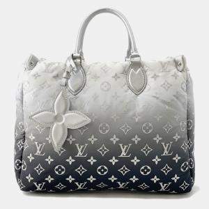 مملوكة مسبقًا Louis Vuitton LV Ski Onthego MM Blue White Monogram Nylon Tote Bag