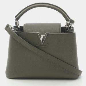 مملوكة مسبقًا حقيبة لوي فيتون كابوسين BB جلد توريلون كاكي