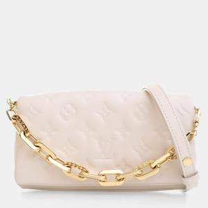 مملوكة مسبقًا Louis Vuitton White Monogram Lambskin Pochette Coussin