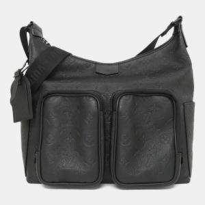 مملوكة مسبقًا Louis Vuitton Monogram Shadow Hobo Cargo Shoulder Bag