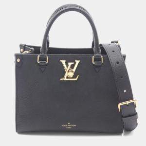 Pre Owned Louis Vuitton Lock & Go Shoulder Bag In Grained Calf Leather Black