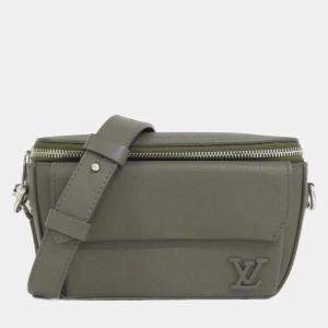 مملوكة مسبقًا Louis Vuitton Lv Aerogram Pilot Wearable Wallet Shoulder Bag
