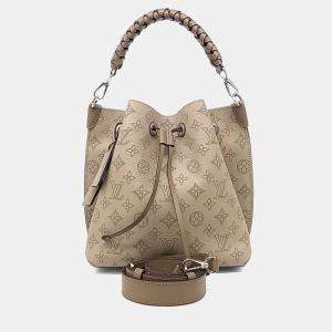 مملوكة مسبقًا Louis Vuitton Beige Leather Mahina Muria