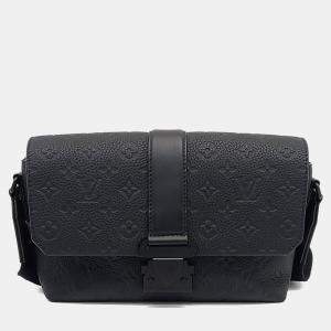 مملوكة مسبقًا Louis Vuitton Black Leather Taurillon S-Cape Messenger