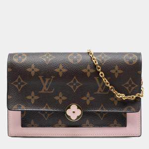 مملوكة مسبقًا Louis Vuitton Brown Pink Monogram Flore Wallet On Chain