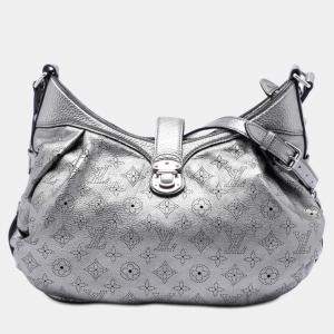 Pre Owned Louis Vuitton Silver Monogram Mahina XS