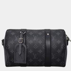 مملوكة مسبقًا Louis Vuitton Black Coated Canvas Monogram Eclipse City Keepall Bag