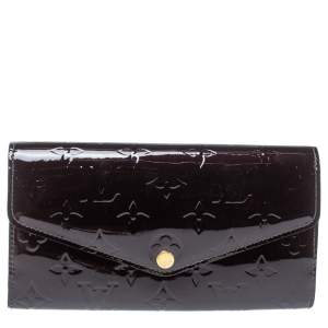 مملوكة مسبقًا Louis Vuitton Amarante Monogram Vernis Sarah Wallet