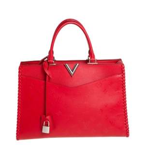 Pre Owned Louis Vuitton Rubis Monogram Cuir Plume Very Zipped Bag