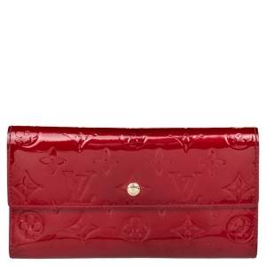 مملوكة مسبقًا Louis Vuitton Pomme D’amour Monogram Vernis Sarah Wallet