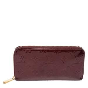 مملوكة مسبقًا Louis Vuitton Rouge Fauviste Monogram Vernis Zippy Wallet
