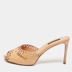 Louis Vuitton Beige Patent Leather Cut Buckle Detail Slide Sandals Size 38