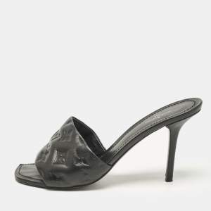 مملوكة مسبقًا Louis Vuitton Black Monogram Embossed Leather Revival Slide Sandals Size 39