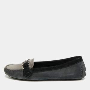 مملوكة مسبقًا Louis Vuitton Grey/Black Suede Logo Slip On Loafers Size 37