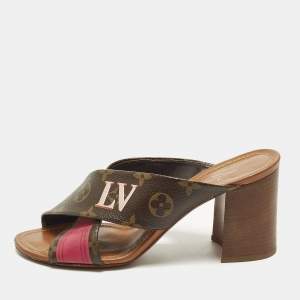 مملوكة مسبقًا Louis Vuitton Panorama Size 37 Brown Coated Canvas Slide Sandals