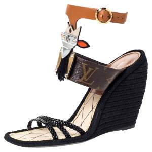 Pre Owned صندل لوي فيتون "ذا ماجيك سبيل" مزين بزخارف ثلاثة أقنعة و بكعب روكس أسبادريل و بأسورة كاحل جلد متعدد الألوان مقاس 37